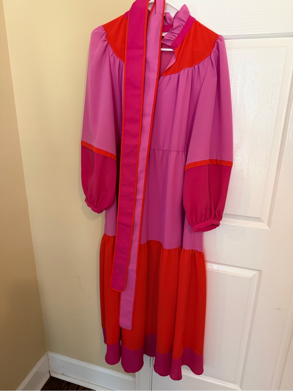 Crosby by Mollie Burch Colorblock Tie Neck Midi Dress Medium Belted